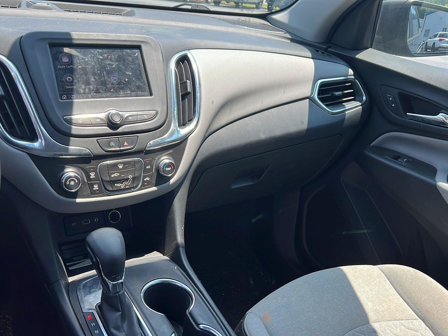 Used 2022 Chevrolet Equinox LS FWD image 18