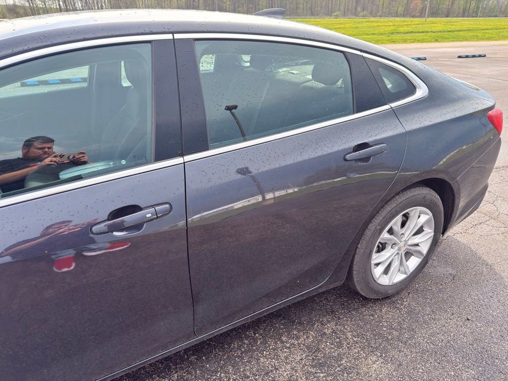 Used 2023 Chevrolet Malibu LT FWD image 13
