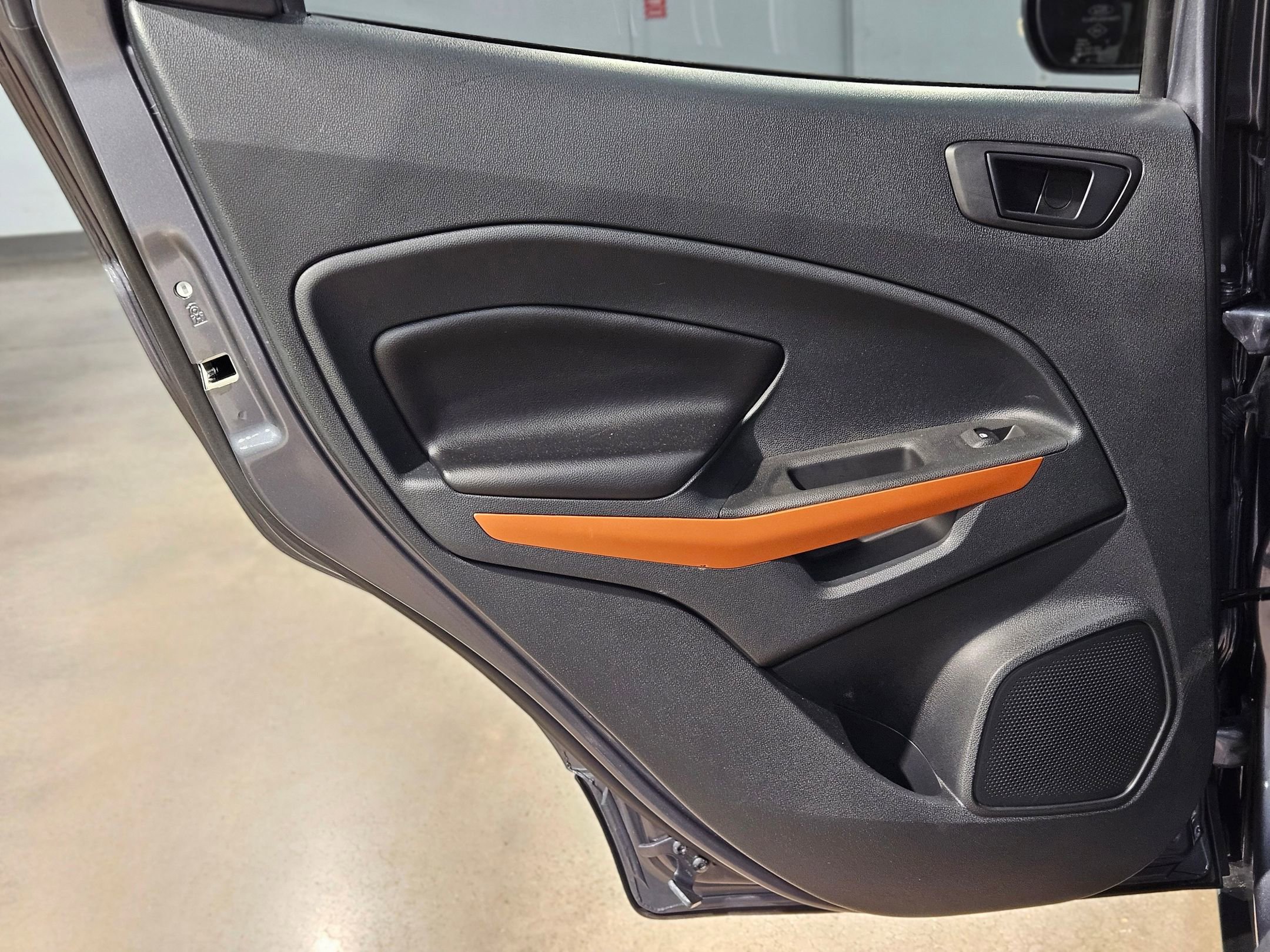 Used 2018 Ford EcoSport SES image 34