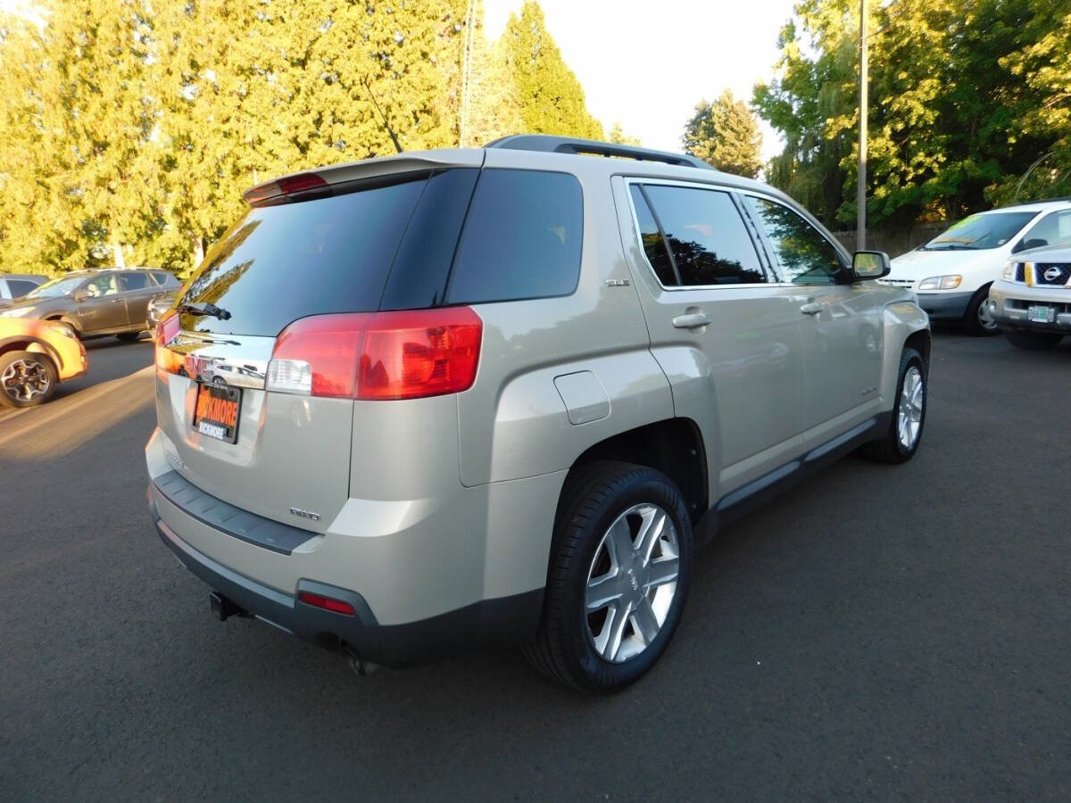Used 2011 GMC Terrain SLE AWD/4WD image 2