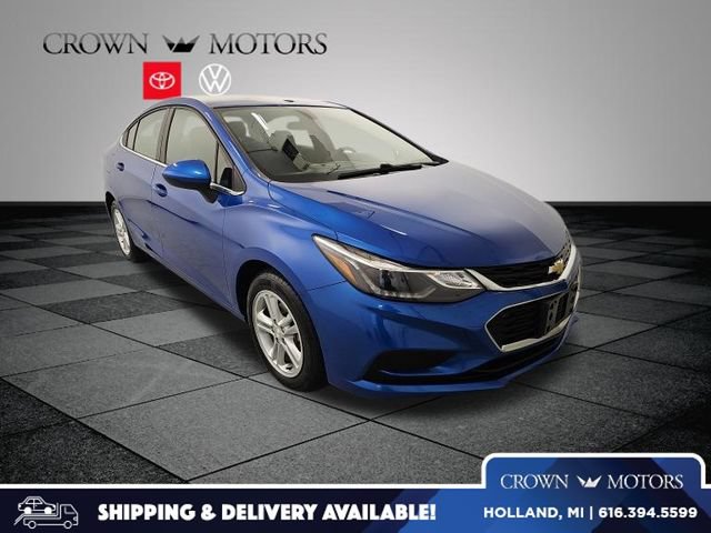 Used 2018 Chevrolet Cruze LT FWD image 1