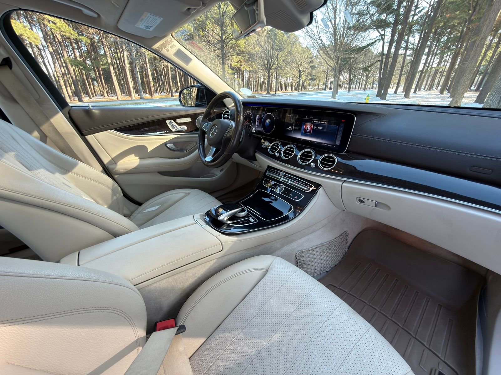 Used 2018 Mercedes-Benz E 300 E 300 image 19