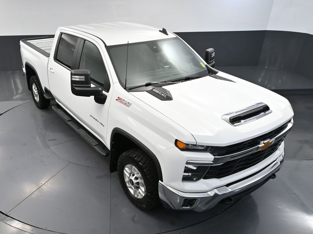 Used 2024 Chevrolet Silverado 2500 LT image 59