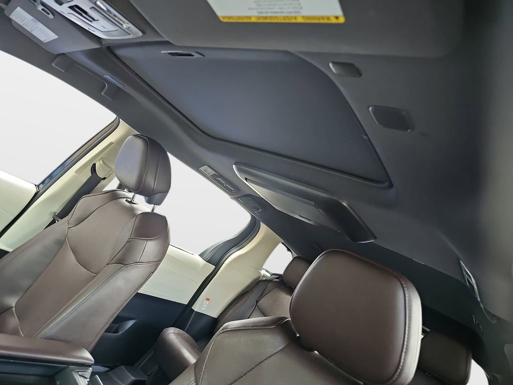 Certified 2022 Toyota Sienna Platinum image 19