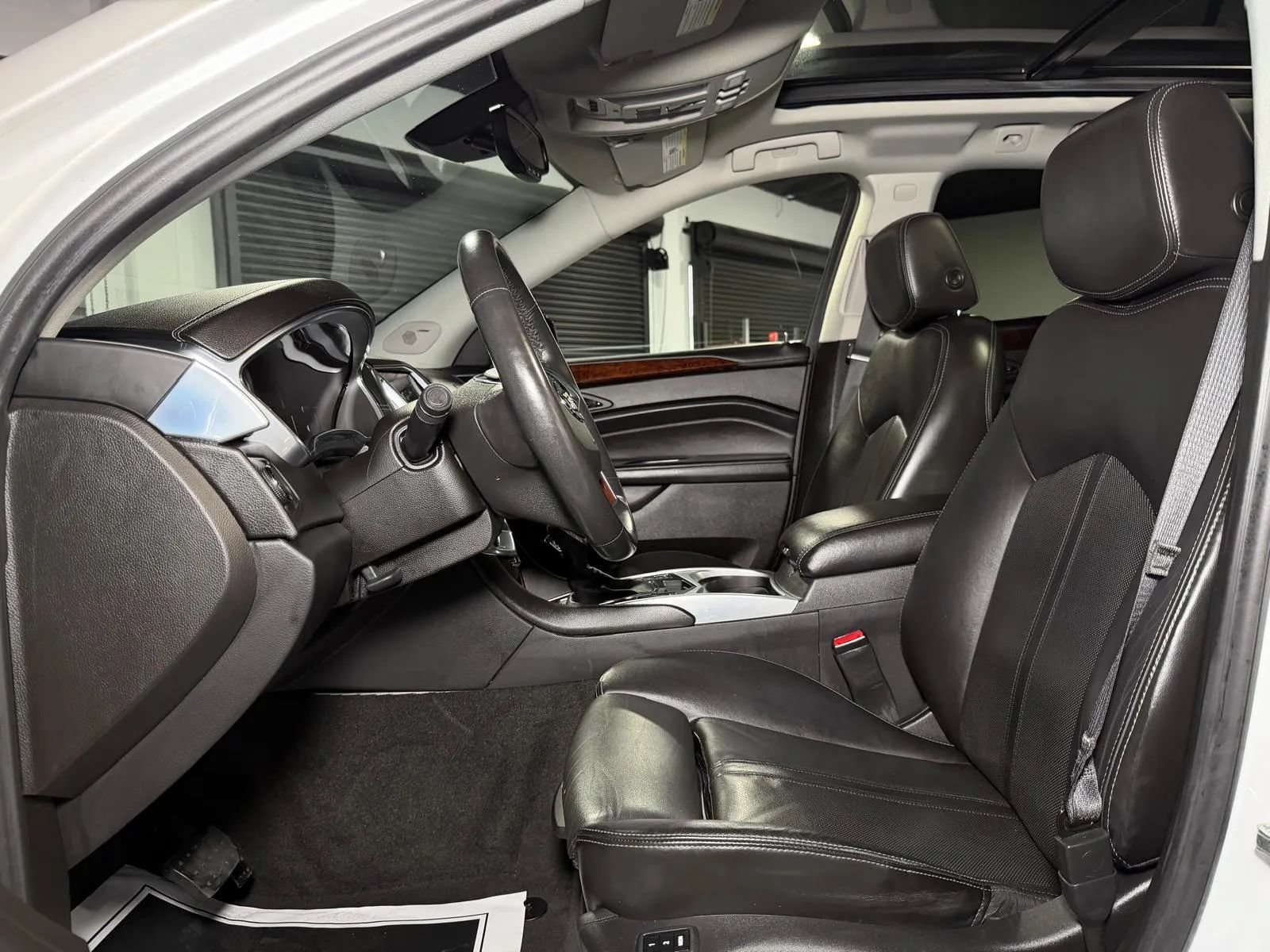 Used 2013 Cadillac SRX Luxury w/ Driver Awareness Package FWD image 28