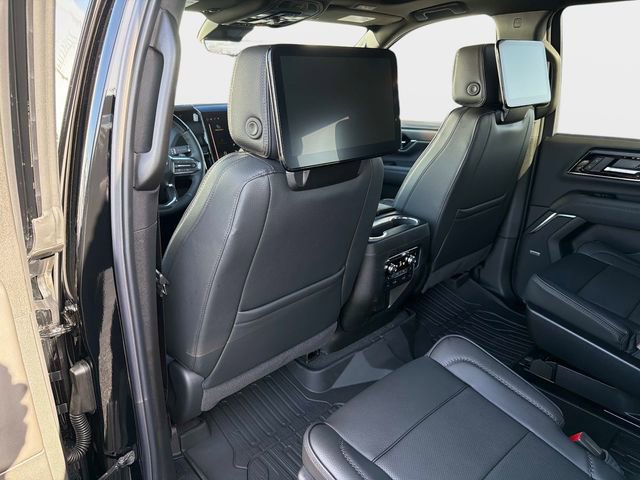 New 2026 GMC Yukon Denali w/ Denali Reserve Package image 13