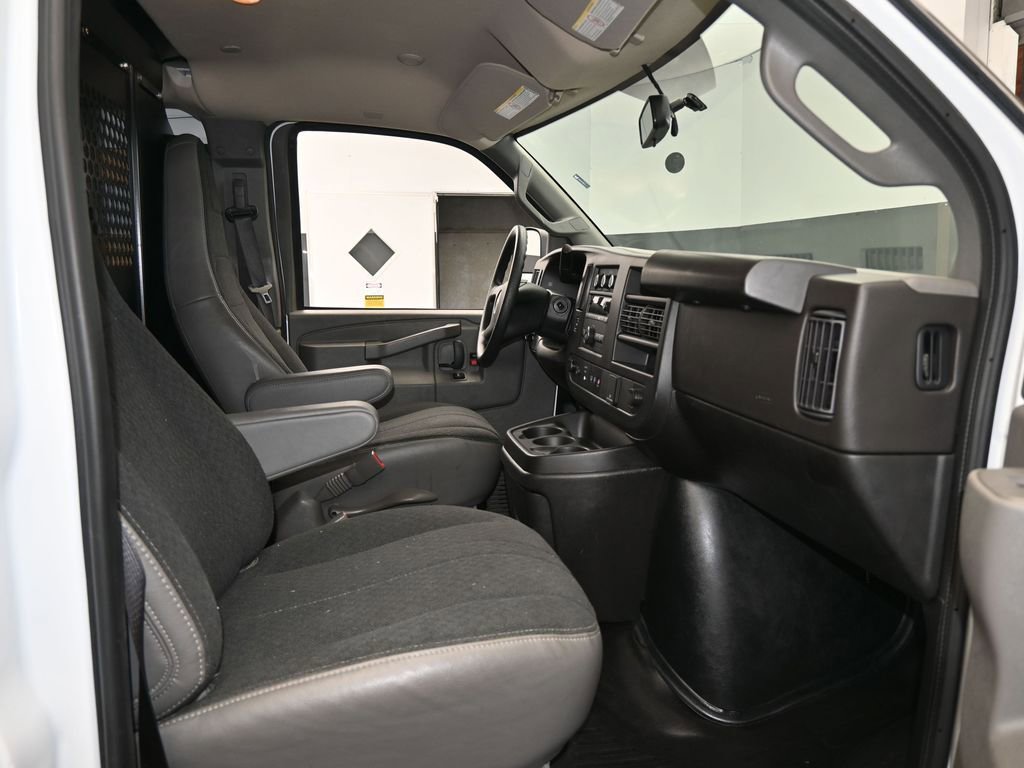 Used 2024 Chevrolet Express 2500 w/ Driver Convenience Package image 36