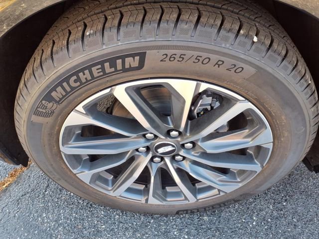 New 2025 Cadillac Lyriq Sport image 12