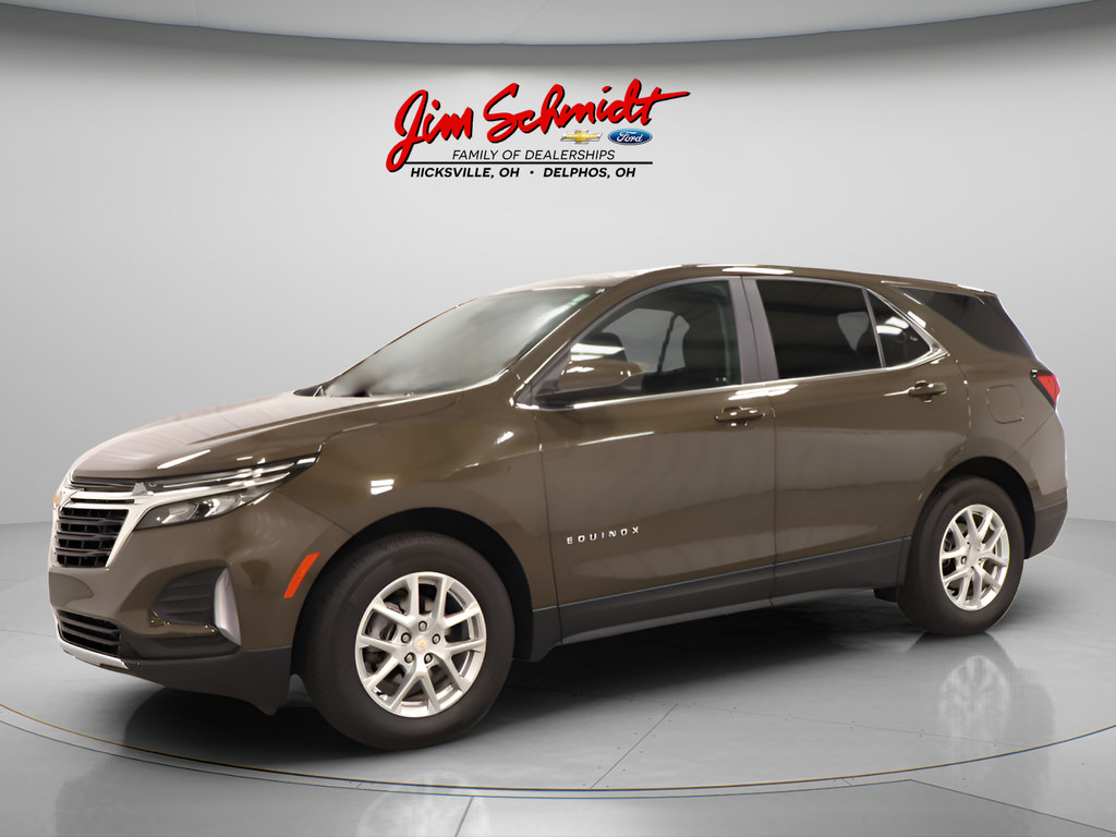 Used 2024 Chevrolet Equinox LT w/ LPO, Floor Liner Package FWD image 2