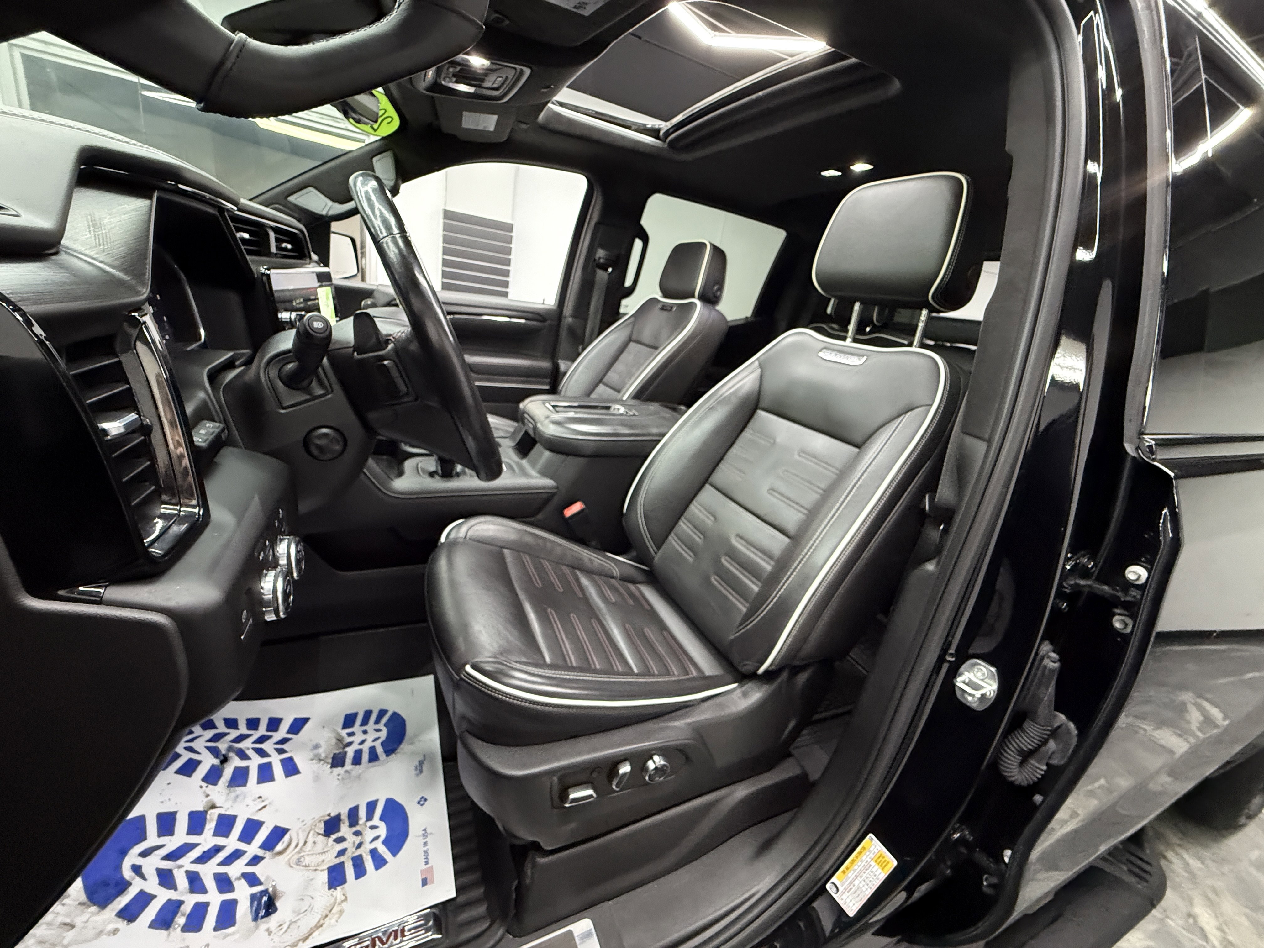 Used 2022 GMC Sierra 1500 AT4X image 15