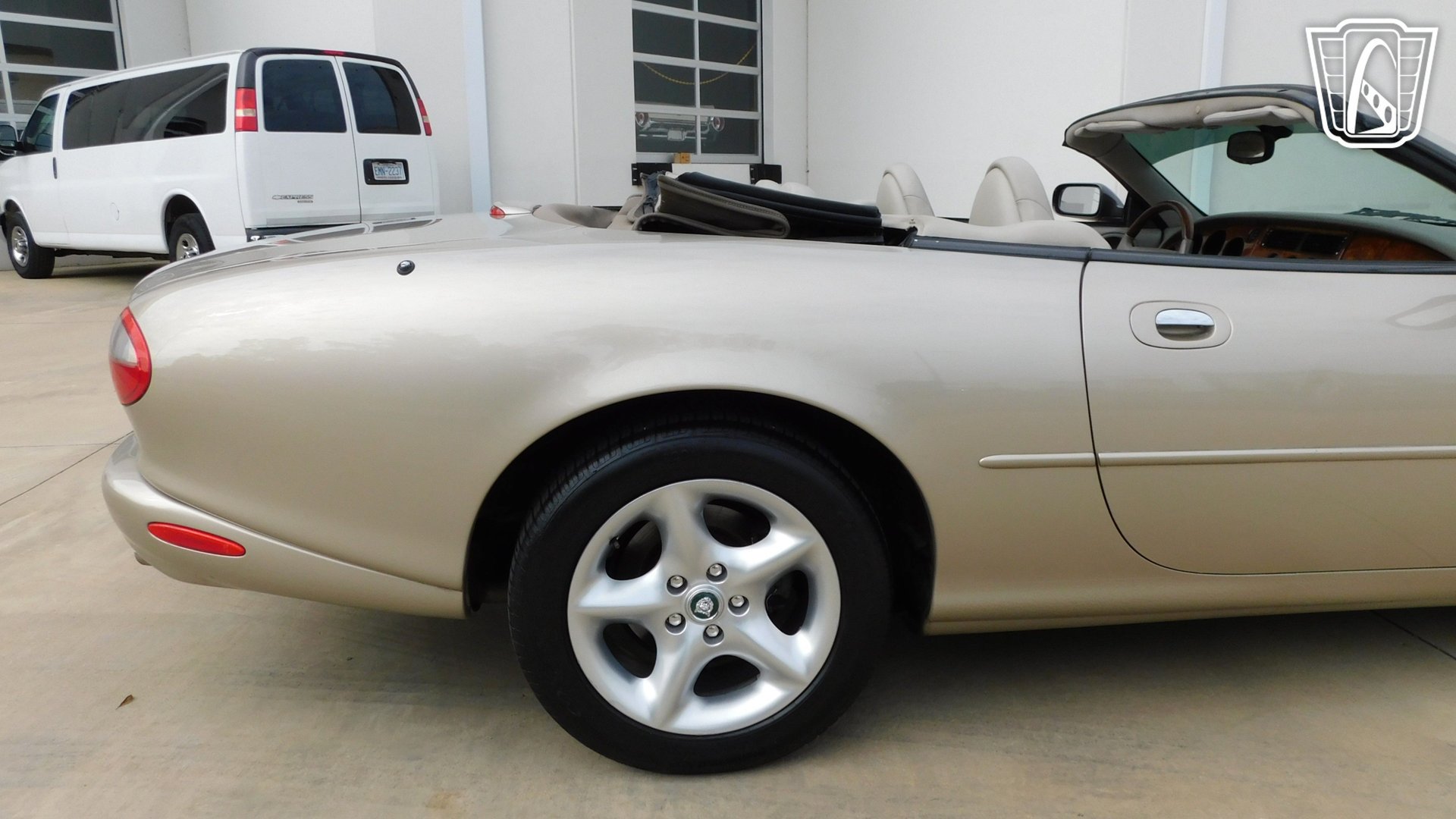 Used 2000 Jaguar XK8 Convertible RWD image 27