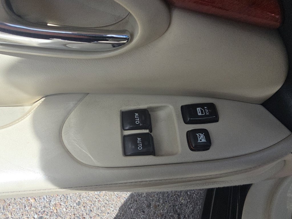 Used 2006 Lexus SC 430 Convertible w/ Preferred Accessory Pkg RWD image 10
