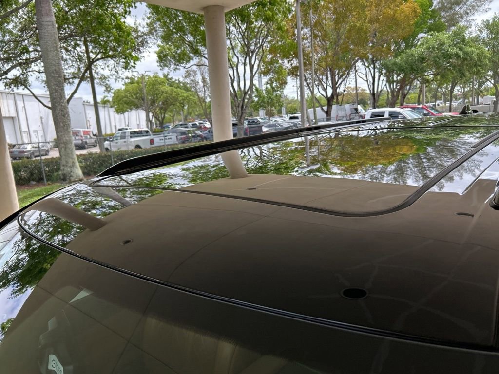 Used 2025 Jeep Grand Wagoneer L Series III w/ Rear Seat Video Group 1 image 18