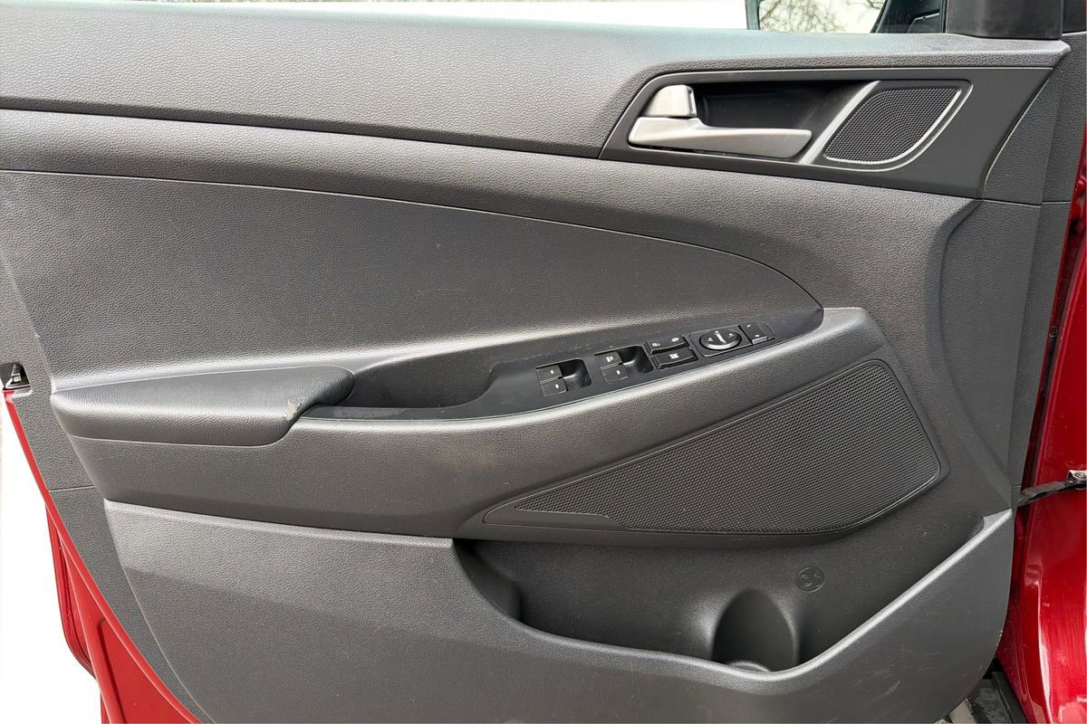 Used 2018 Hyundai Tucson SEL image 19