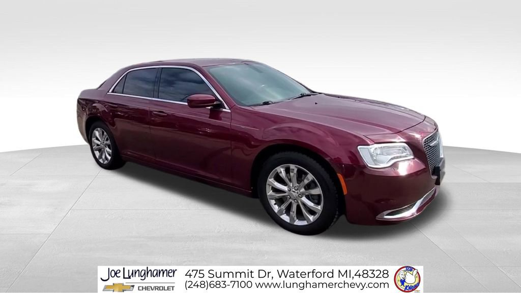Used 2016 Chrysler 300 Limited image 2