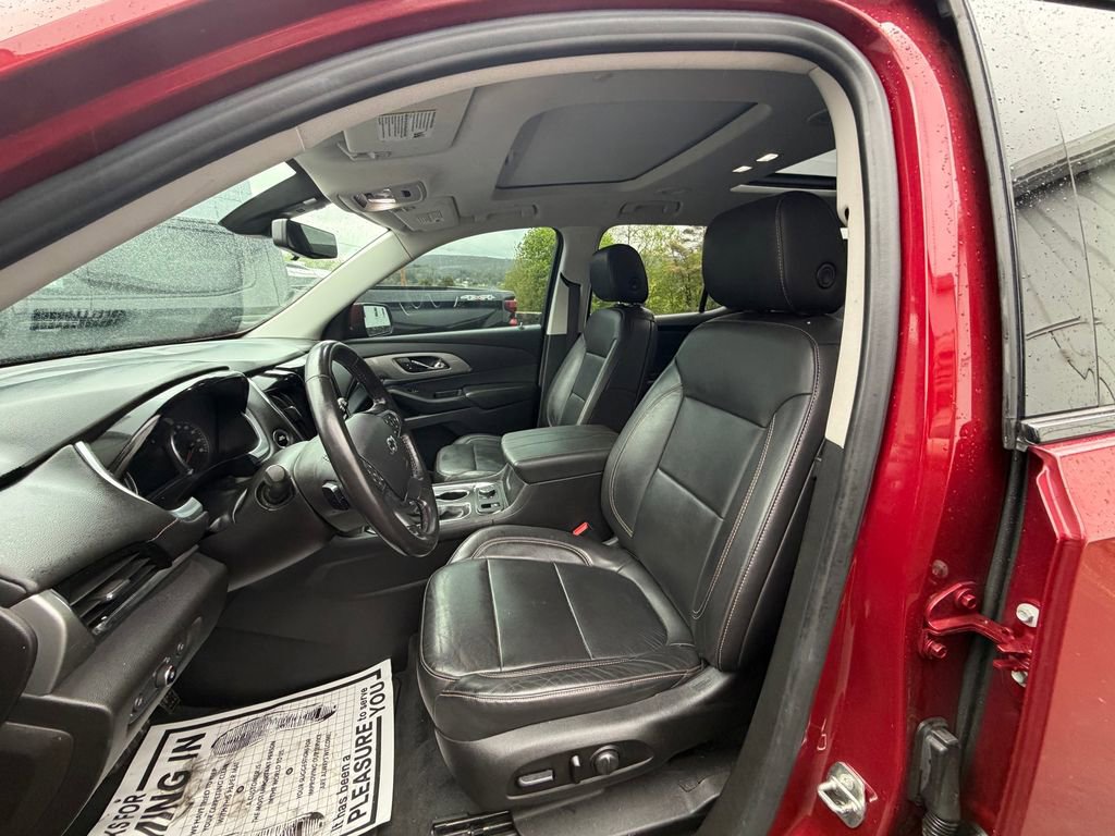 Used 2021 Chevrolet Traverse RS AWD/4WD image 9