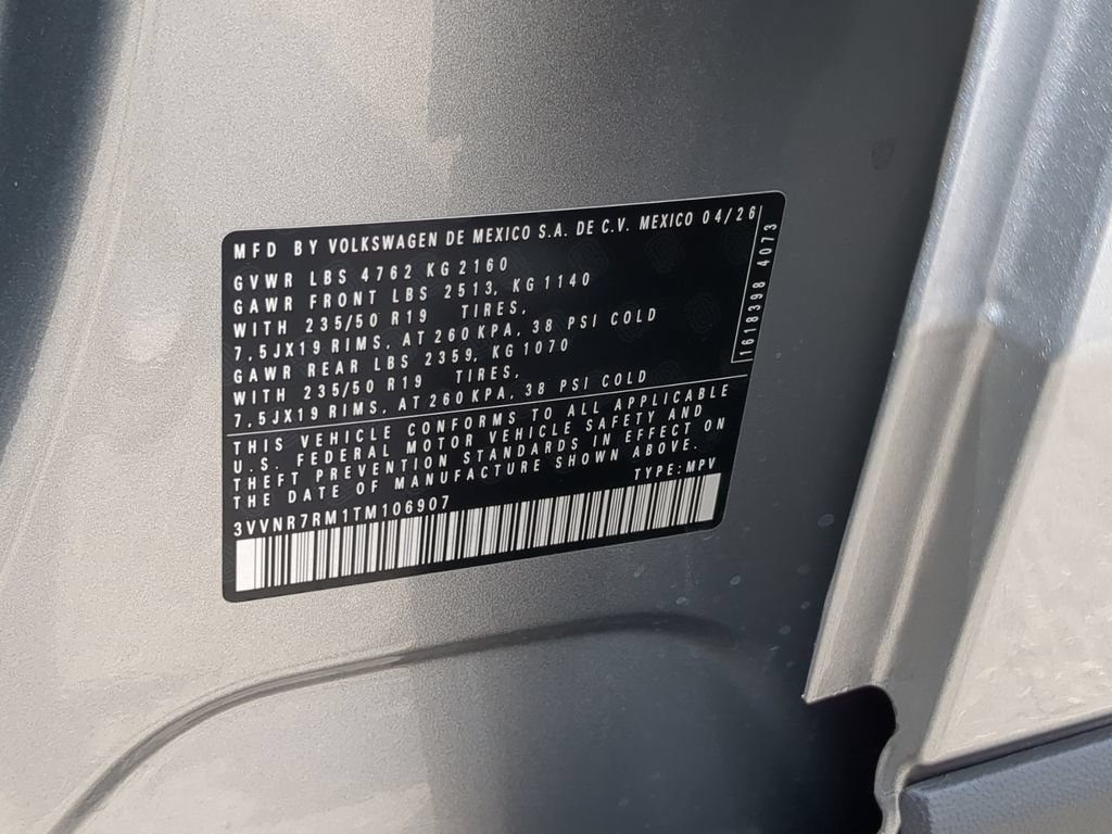 New 2026 Volkswagen Tiguan SE FWD image 32