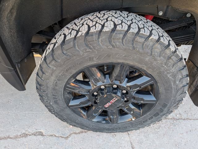 Used 2025 GMC Sierra 3500 AT4 w/ AT4 Premium Plus Package image 13