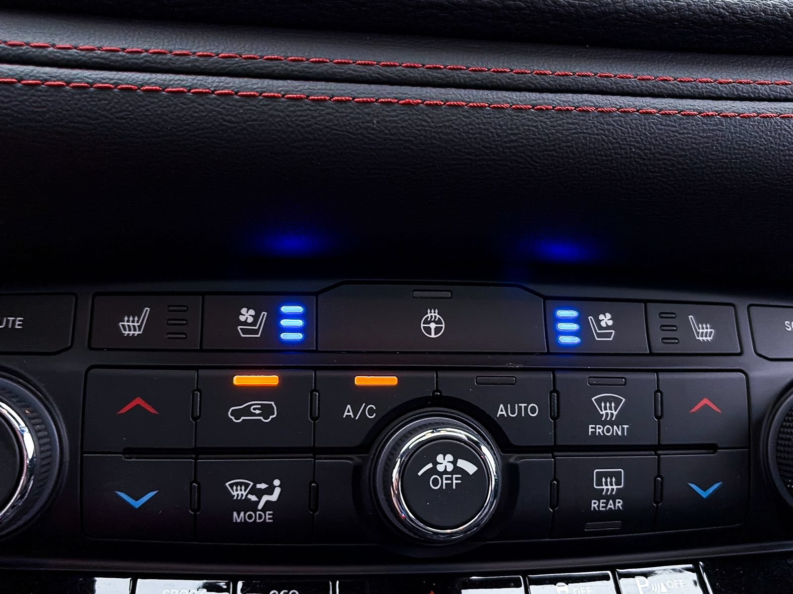 Used 2024 Dodge Durango R/T AWD/4WD image 26