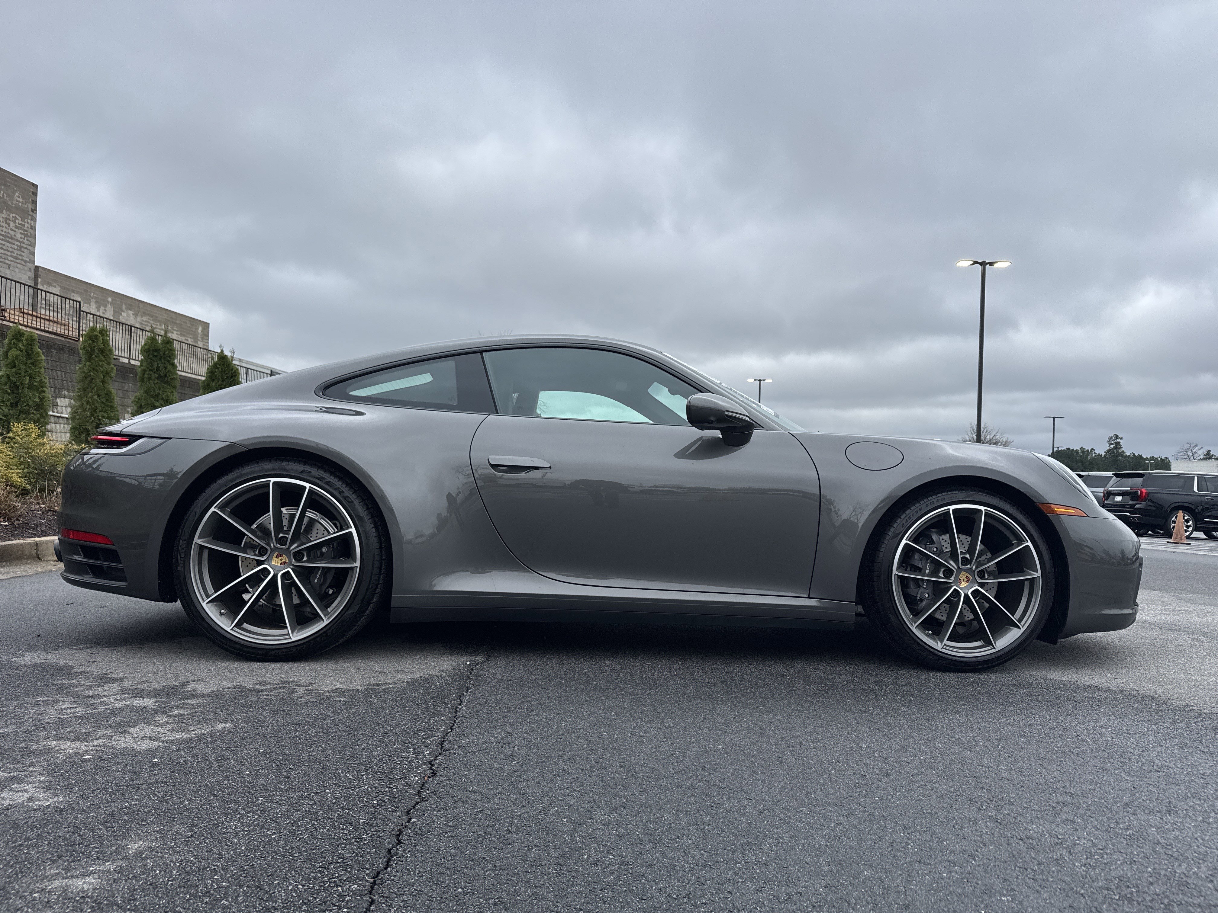 Used 2024 Porsche 911 Carrera w/ Premium Package image 11