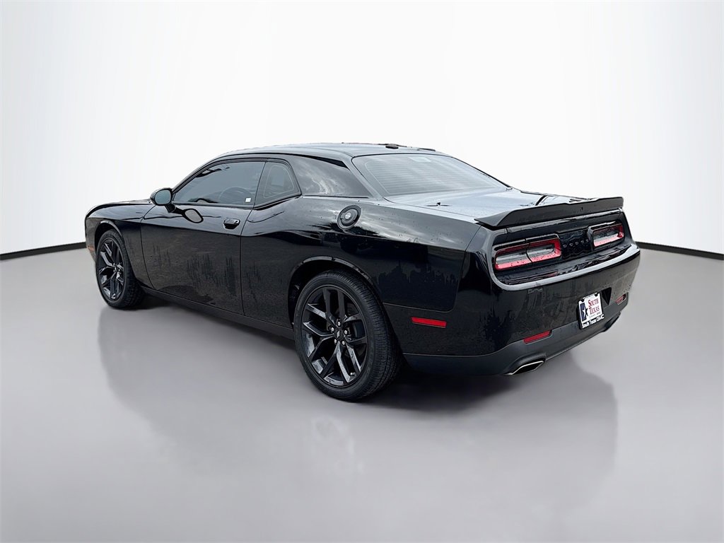 Used 2023 Dodge Challenger SXT w/ Blacktop Package image 5