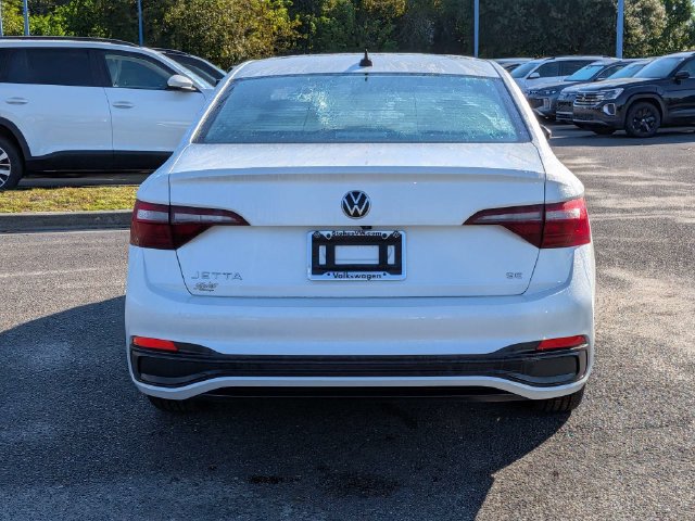Used 2023 Volkswagen Jetta SE FWD image 5