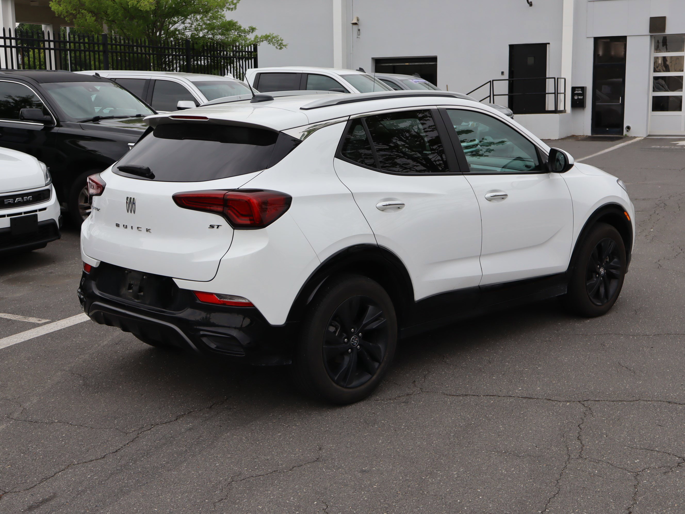 Used 2024 Buick Encore GX Sport Touring w/ Comfort Package FWD image 10