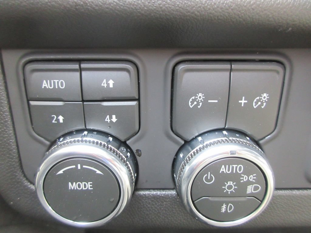 New 2026 GMC Yukon XL Elevation w/ Elevation Premium Package AWD/4WD image 17