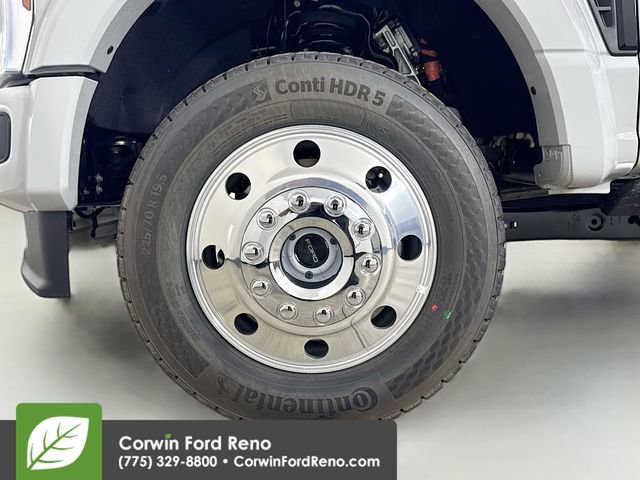 New 2025 Ford F450 Platinum w/ FX4 Off-Road Package image 34