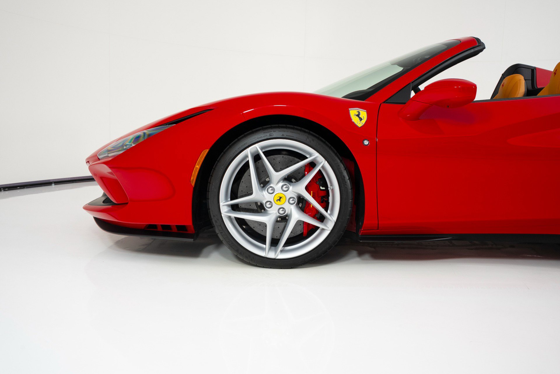 Used 2021 Ferrari F8 Tributo image 11