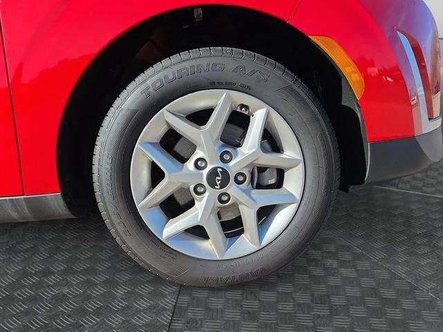 Used 2023 Kia Soul LX w/ Option Group 015 FWD image 35