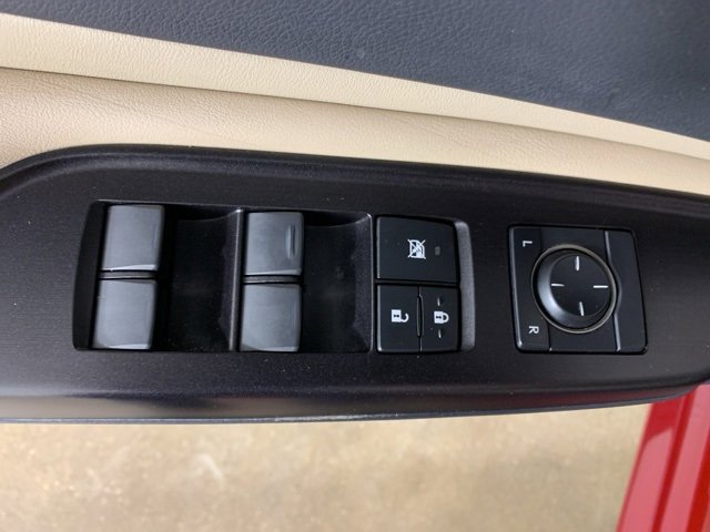 Used 2019 Lexus ES 300h image 20