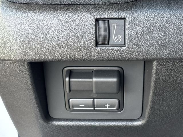 New 2026 GMC Canyon Elevation w/ Convenience Package image 18