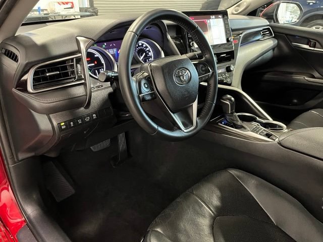 Used 2021 Toyota Camry XLE w/ Navigation Upgrade Package FWD image 19