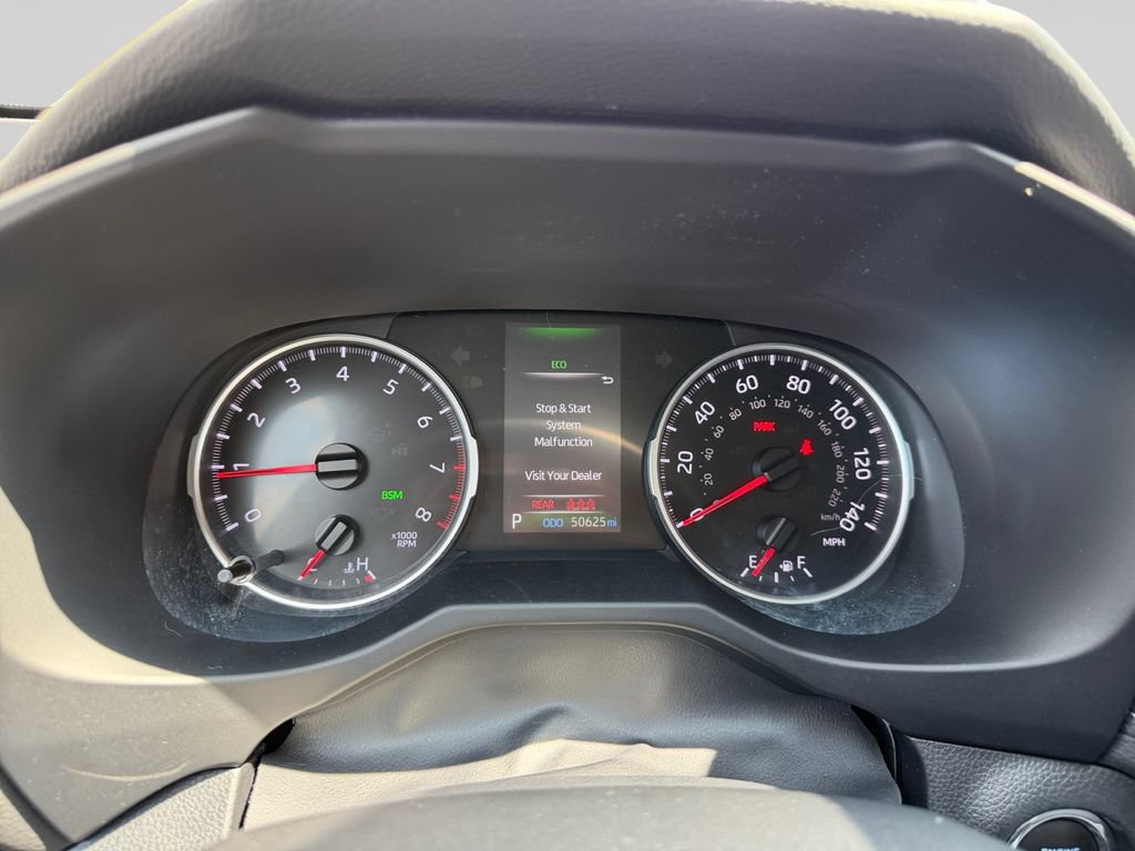 Used 2022 Toyota RAV4 XLE Premium AWD/4WD image 14
