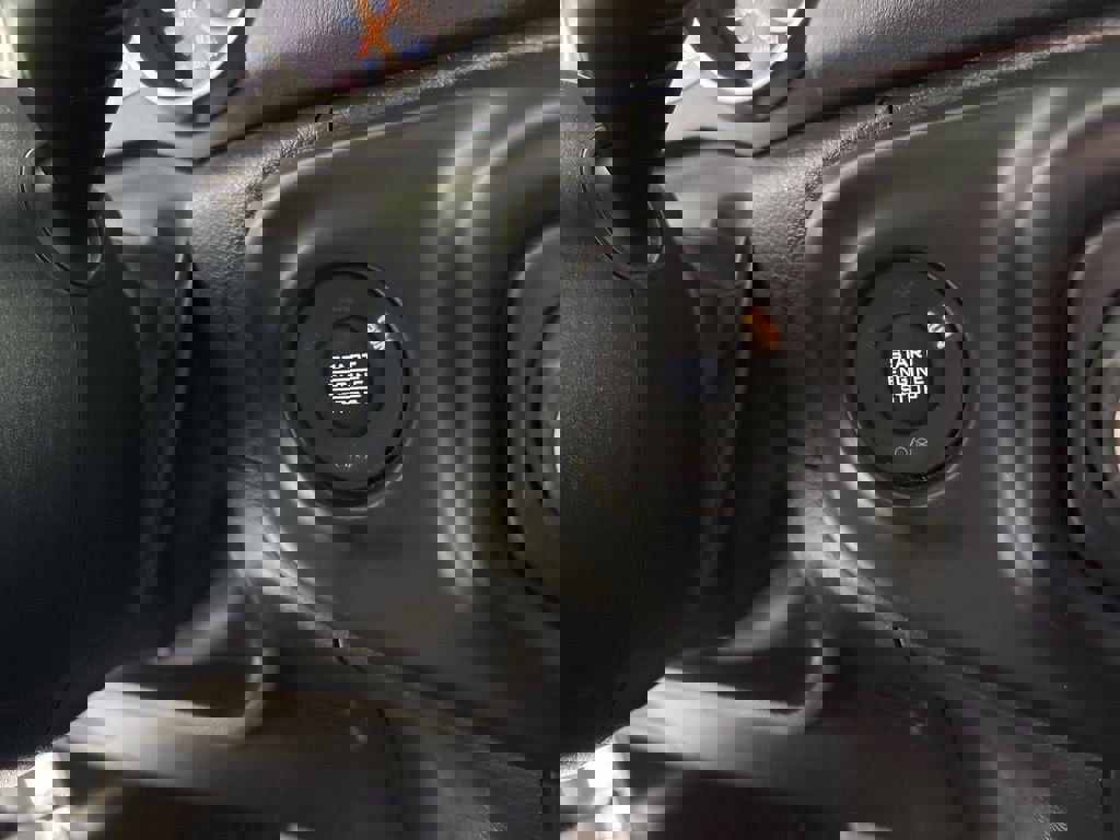 Used 2022 Jeep Wrangler Unlimited Sahara w/ LED Lighting Group image 27