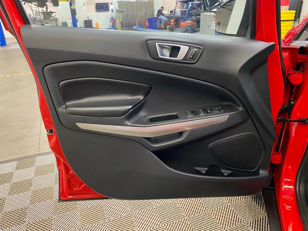 Used 2021 Ford EcoSport Titanium image 19