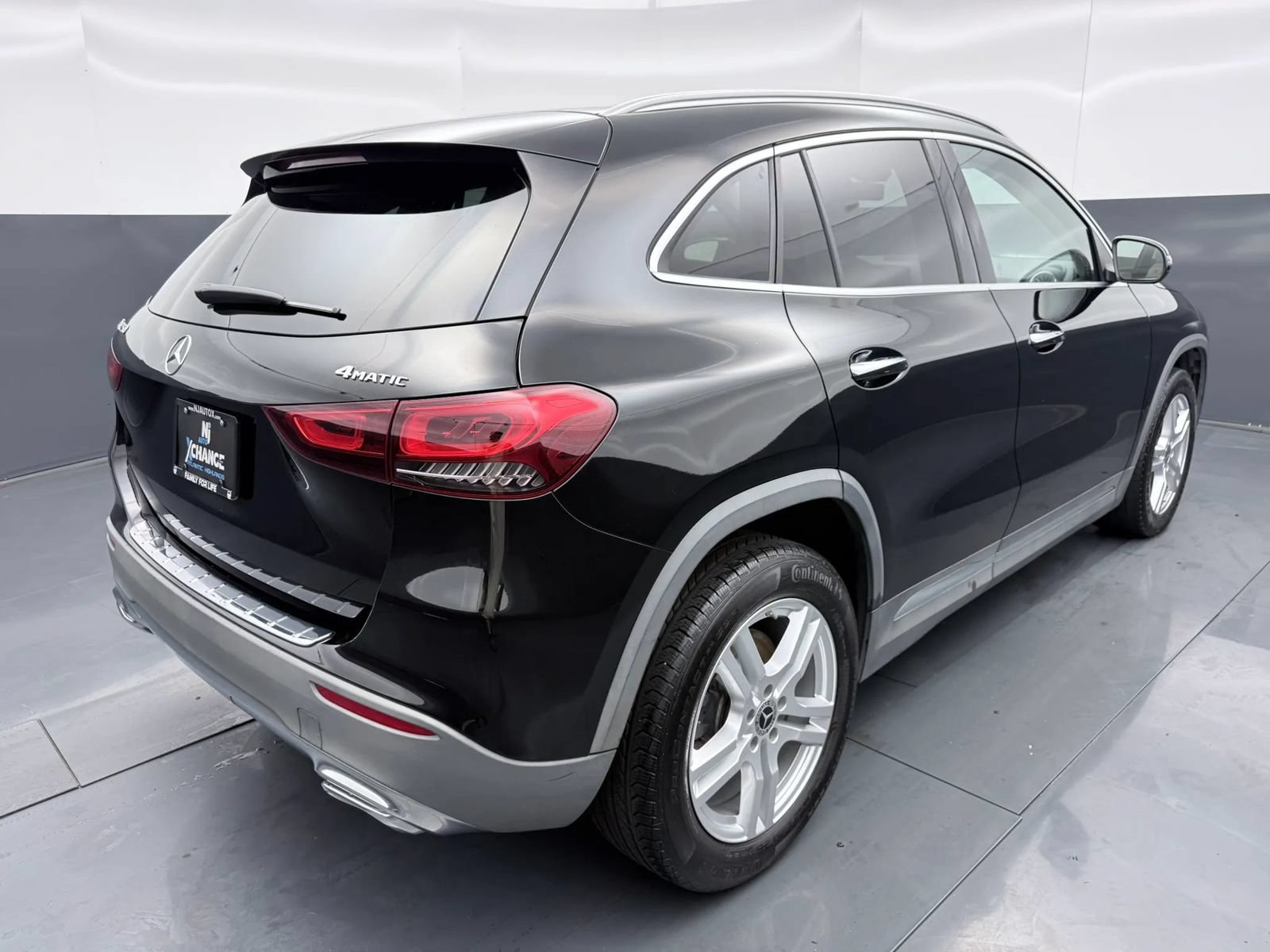 Used 2021 Mercedes-Benz GLA 250 4MATIC w/ Premium Package image 7