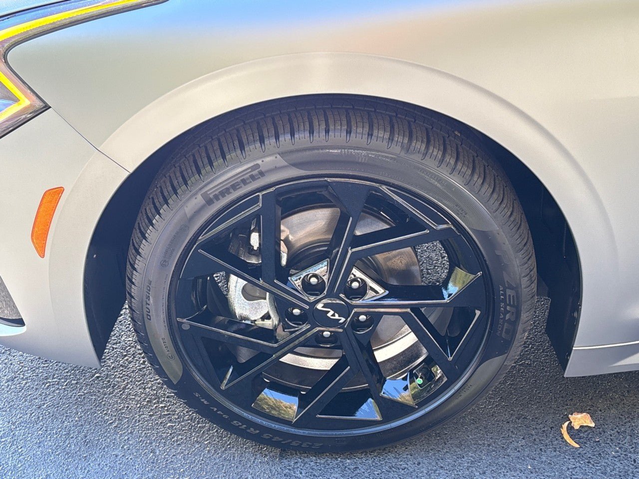 New 2027 Kia K5 GT-Line FWD image 9