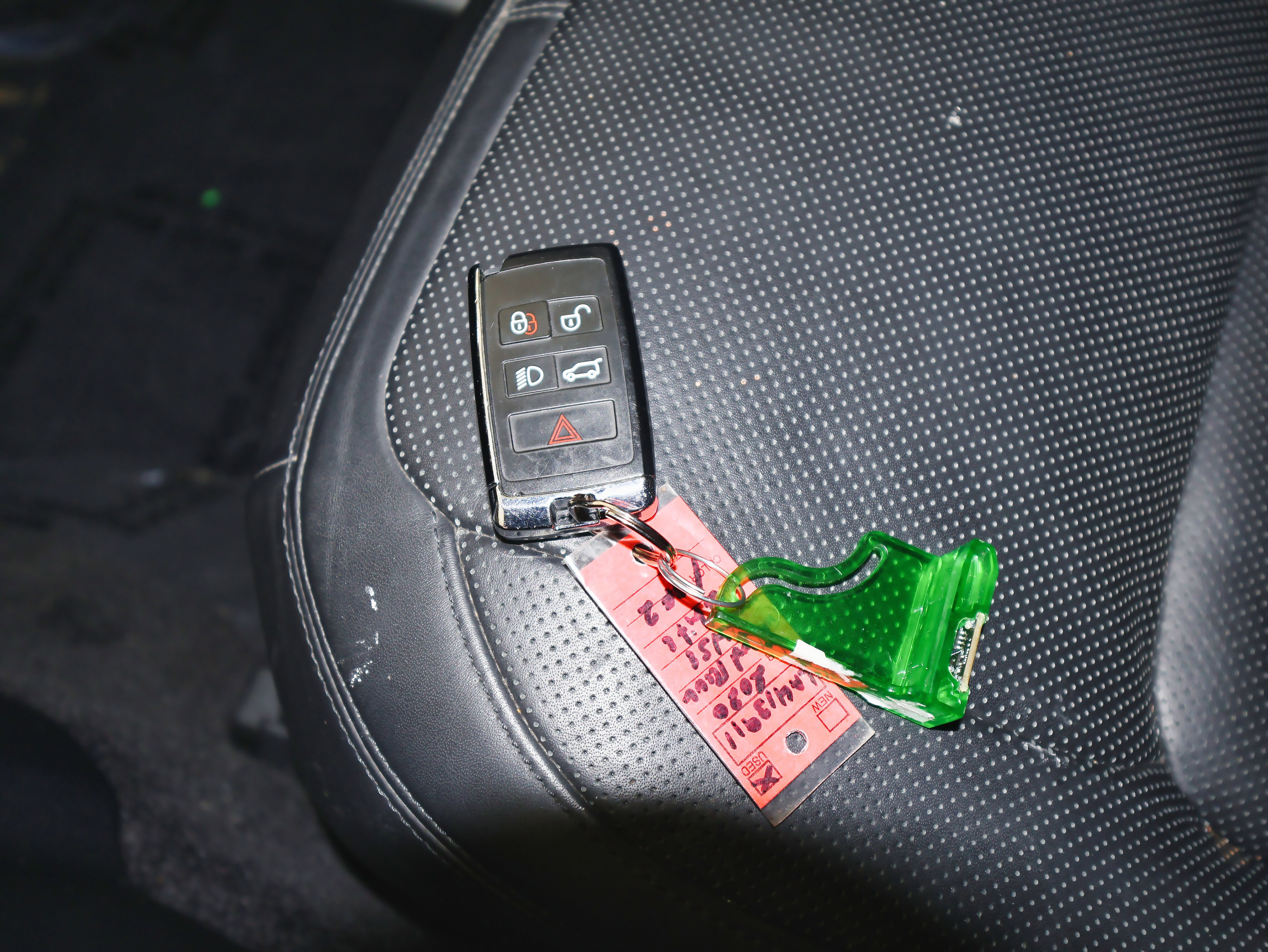 Used 2020 Land Rover Range Rover HSE image 42