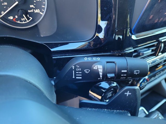 Used 2026 Nissan Pathfinder SV FWD image 26