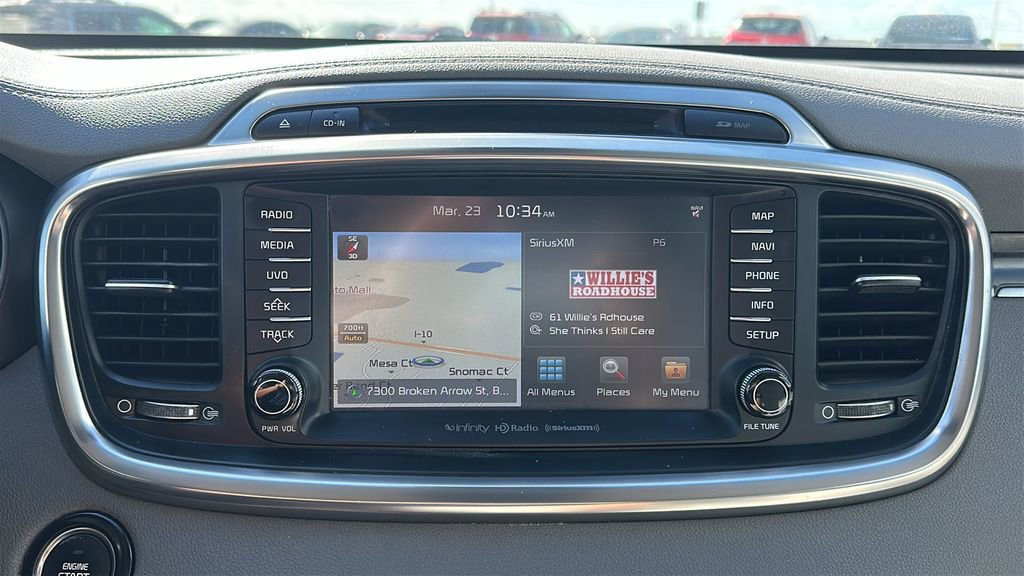 Used 2017 Kia Sorento SX image 25