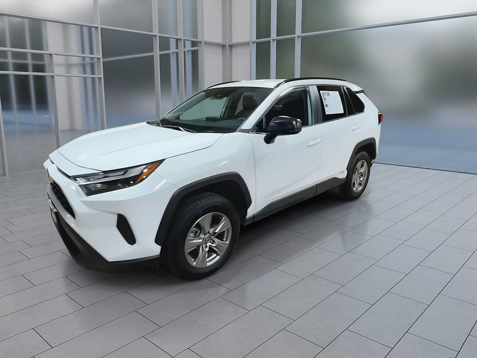 Used 2023 Toyota RAV4 LE AWD/4WD image 4