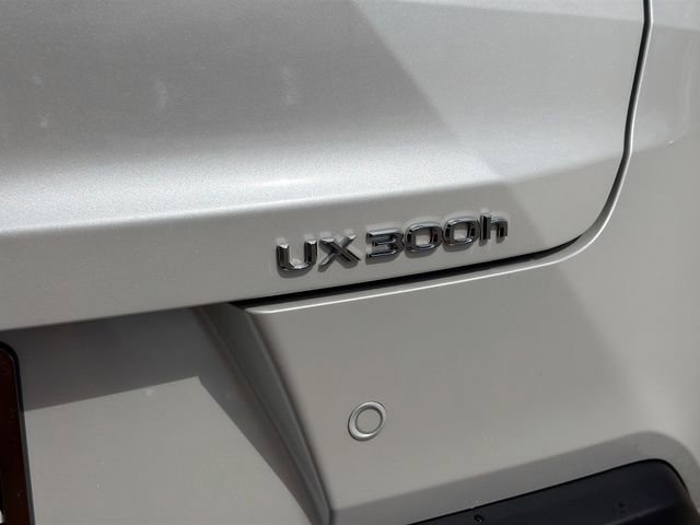 Used 2025 Lexus UX 300h FWD w/ Accessory Package (Z1) image 11