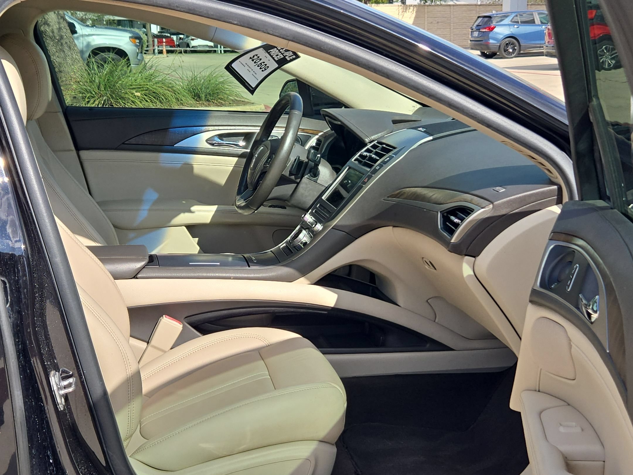Used 2019 Lincoln MKZ Reserve w/ Reserve Plus Package AWD/4WD image 24