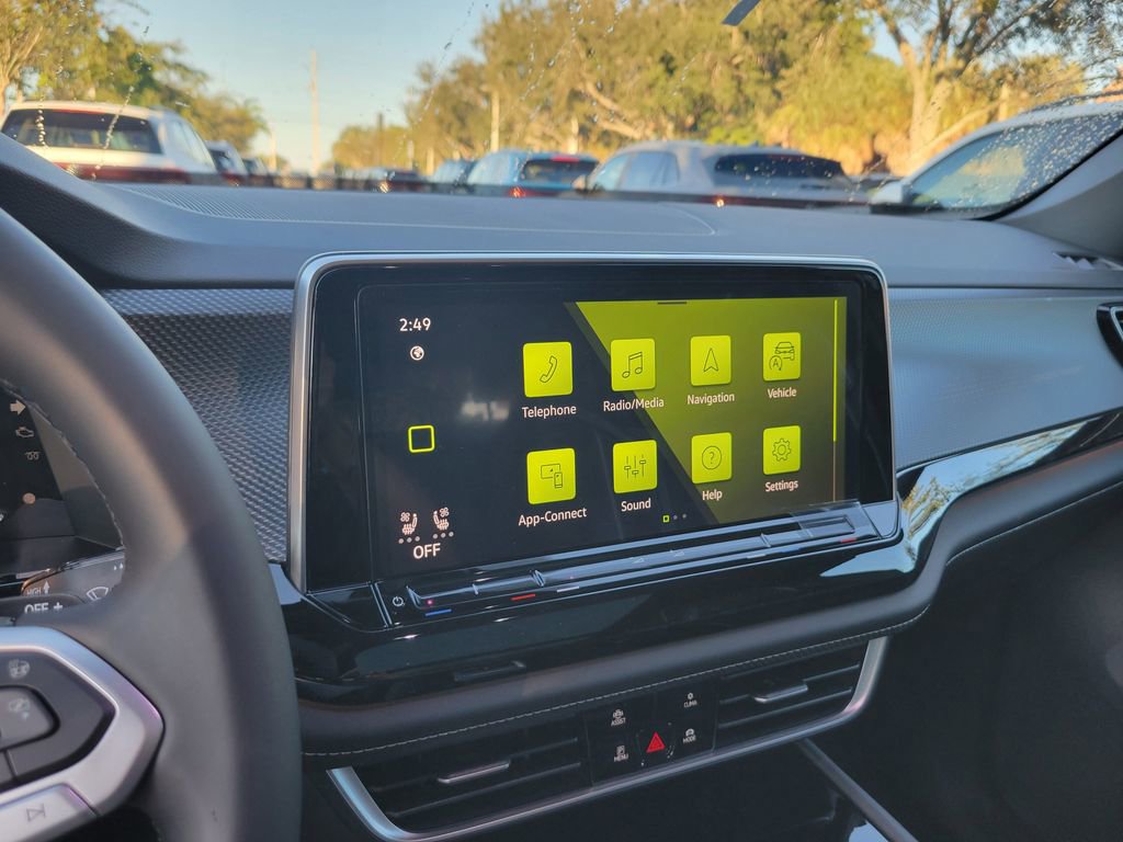 New 2026 Volkswagen Atlas Cross Sport SEL Premium R-Line image 9