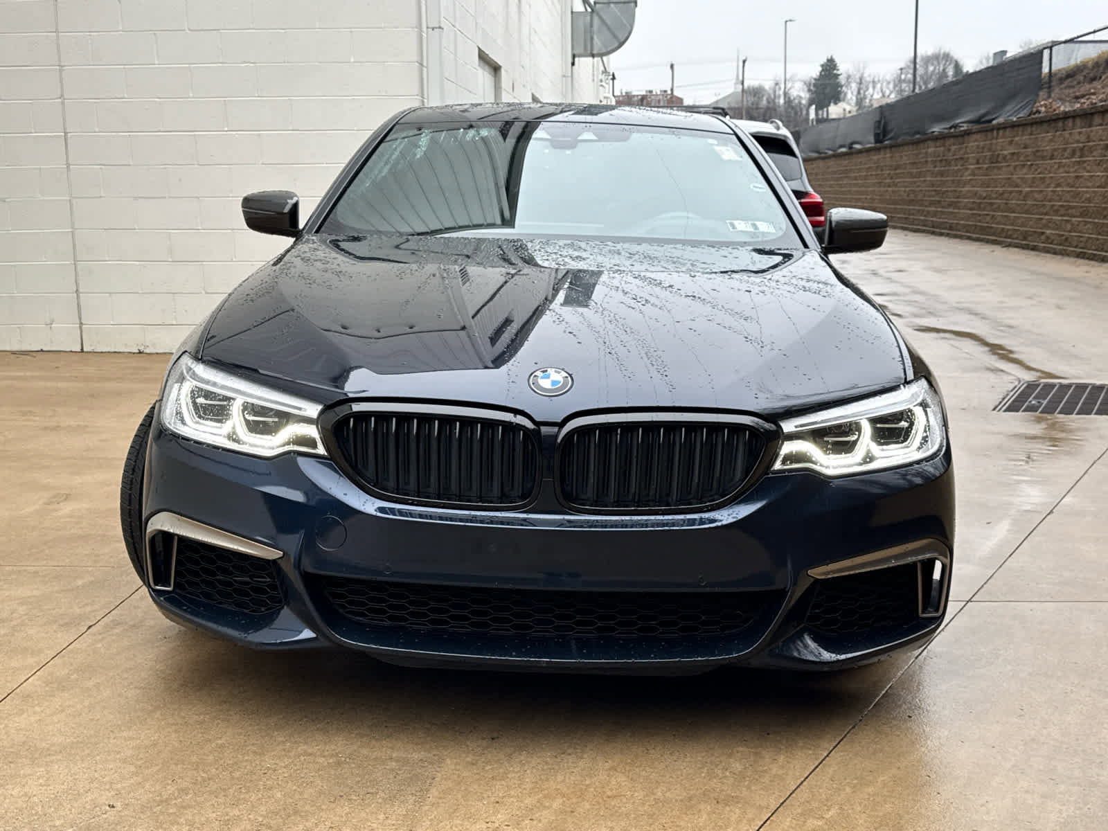 Used 2018 BMW M550i xDrive image 2
