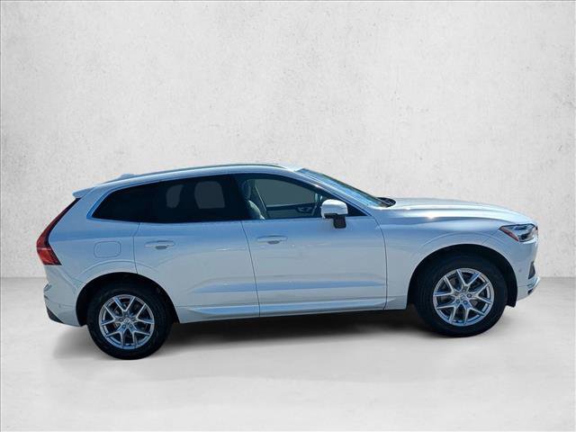Used 2019 Volvo XC60 T5 Momentum w/ Multimedia Package FWD image 4