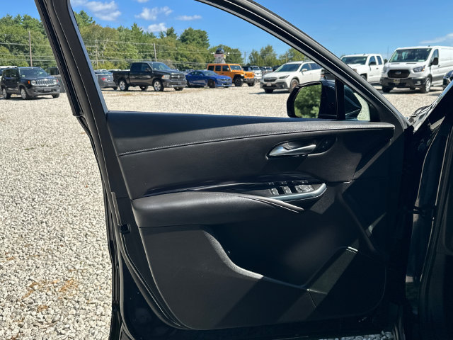Used 2023 Cadillac XT4 Luxury w/ Cold Weather Package AWD/4WD image 27
