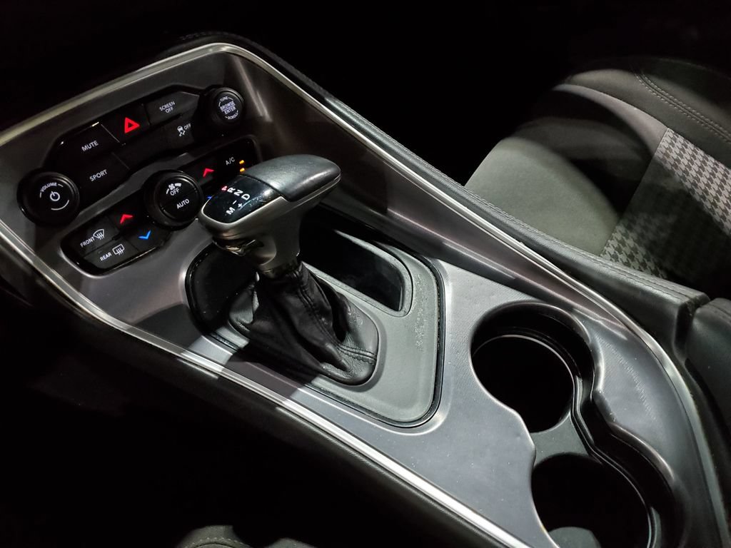 Used 2019 Dodge Challenger SXT RWD image 26
